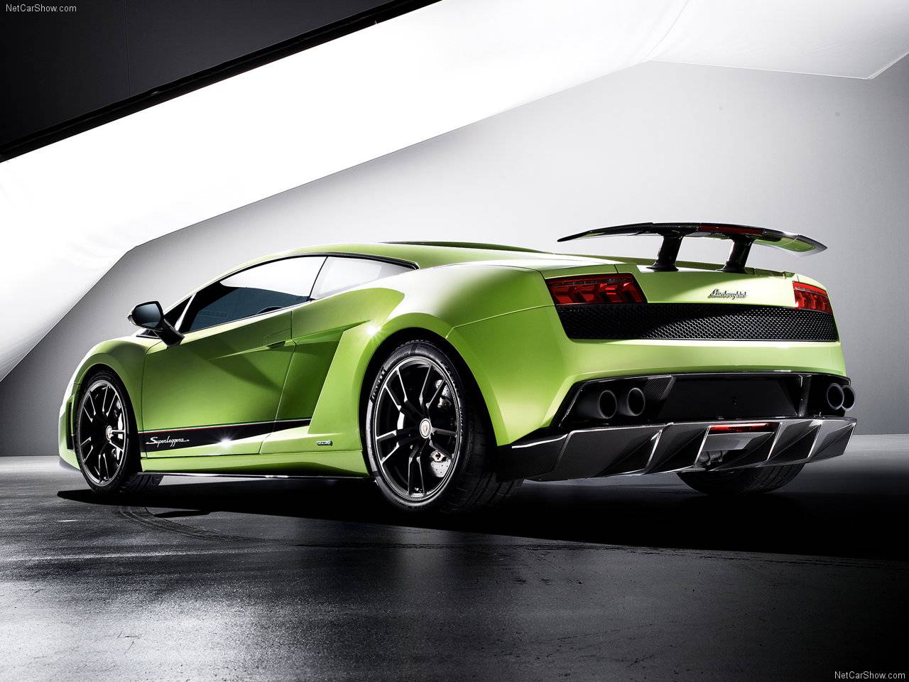 Lamborghini Gallardo Wallpaper 2011